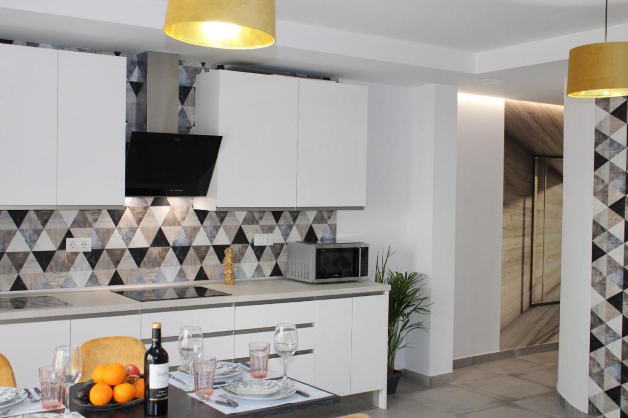 Los Boliches Holidays Suites Fuengirola Eksteriør bilde