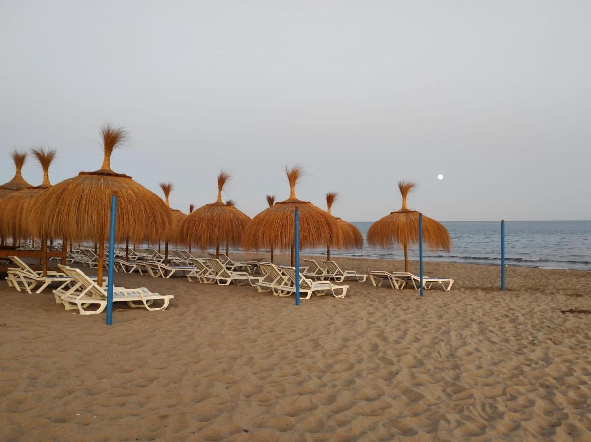 Los Boliches Holidays Suites Fuengirola Eksteriør bilde